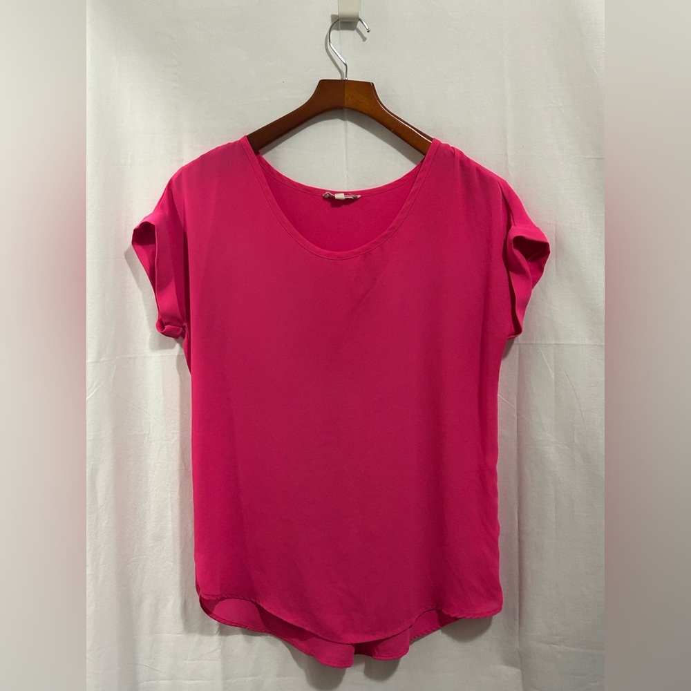 Pleione - Fuchsia Short Sleeve Top